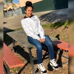 Meet your Posher, Briana